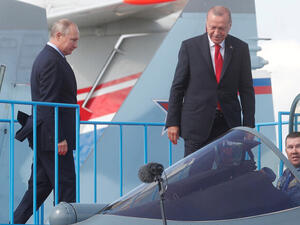 حذرت موسكو الجيش التركي من اعتراض عملياتها الجوية 