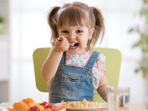 يجب حماية الأطفال من التعرض للمخاطر البيئية المحيطة