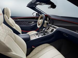 Bentley Continental GT Mulliner Convertible الجديدة تحدّد معايير الفخامة للسيارات المكشوفة