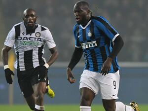 لوكاكو يتألق مجدداً