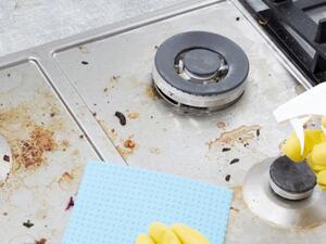 تخدم السلك الخاصّ بالأواني لغرض فرك عيون الغاز من أجل التخلّص من الدهون والزيوت العالقة فيها تخدم السلك الخاصّ بالأواني لغرض فرك عيون الغاز من أجل التخلّص من الدهون والزيوت العالقة فيها