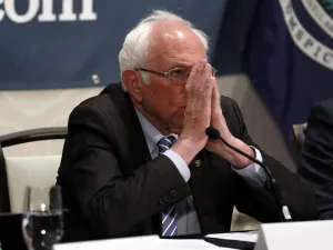 n this file photo taken on March 9, 2020 Democratic presidential hopeful Bernie Sanders speaks at a Coronavirus Public Health Roundtable at the Westin Detroit Metropolitan Airport in Romulus, Michigan. Sanders cancelled a campaign rally for first time over COVID-19, coronavirus, fears on March 10, 2020. JEFF KOWALSKY / AFP