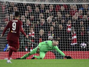 خطأ أدريان لعب دوراً رئيسياً في الإطاحة بليفربول