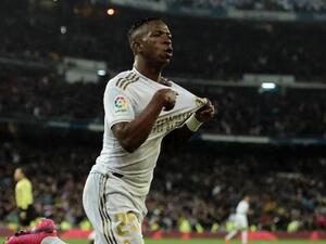 فينيسيوس جونيور يحتفل بهدف ريال مدريد الأول