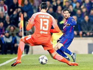 ميسي وكورتوا