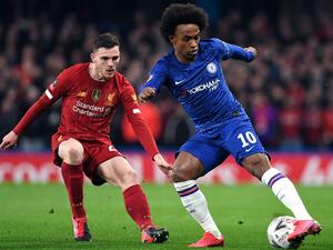 ويليان يقود تشيلسي للدور القادم