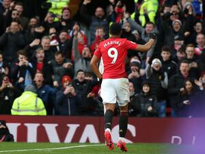 مارسيال يحتفل بهدفه