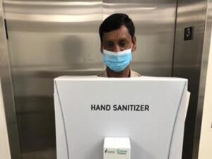 Saudi Aramco dressed a migrant worker as sanitiser (Twitter)