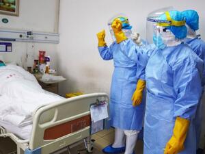 A PATIENT WITH CORONAVIRUS IN AN ISOLATION WARD AT A HOSPITAL IN CHINA, 28 JANUARY 2020 (PHOTO BY STR/AFP VIA GETTY IMAGES)