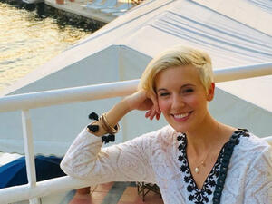 Grace married Brett Bushnell in 2017.