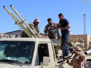 مقاتلون من الجيش الذي يقوده المشير حفتر