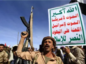 Supporters of Yemen's Houthi rebels attend a rally marking the fourth anniversary of the Saudi-led coalition's intervention in Yemen, in the capital Sanaa on March 26, 2019. Mohammerd Huwais / AFP