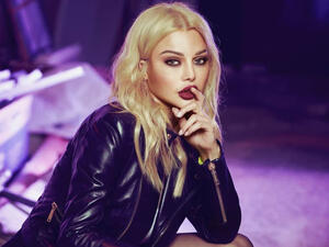 #TrainWithTheElders! Haifa Wehbe Accepts the Challenge and Exercises With Her Mother.. Watch!