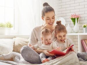 وجود مولود جديد يحتاج إلى وقت كبير نظراً إلى احتياجاته المتكررة