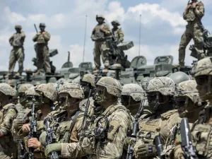 US soldiers take part in the 'Decisive Strike' military exercise in their camp at the Training Support Center (TSC) Krivolak, near Skopje, on June 17, 2019 (Robert ATANASOVSKI / AFP)US soldiers take part in the 'Decisive Strike' military exercise in their camp at the Training Support Center (TSC) Krivolak, near Skopje, on June 17, 2019 (Robert ATANASOVSKI / AFP)