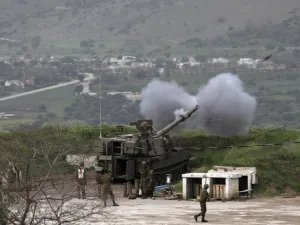 Israeli soldiers take part in a mobile artillery exercise near the border with Syria in the Israeli-occupied Golan Heights on April 5, 2020. JALAA MAREY / AFP