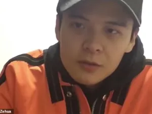 Li Zehua (pictured) has since emerged in a video online after he was last heard of on February 26. (YouTube/Li Zehua )