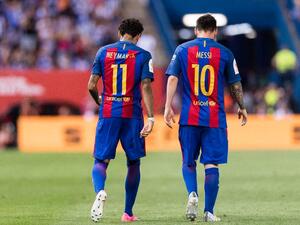 صورة أرشيفية لنيمار وميسي