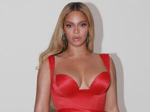 she teamed up with Twitter CEO Jack Dorsey’s relief fund #startsmall to make the donation.