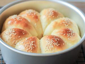 وصفة سهلة لتحضير خبز الحليب في البيت