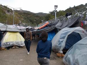 مخيم للمهاجرين في اليونان