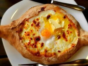 أطباق رمضانية: فطائر البيض والجبن للسحور