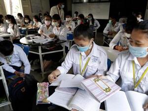 إعادة فتح المدارس الثانوية والمراحل النهائية من الإعدادي في بكين نهاية نيسان