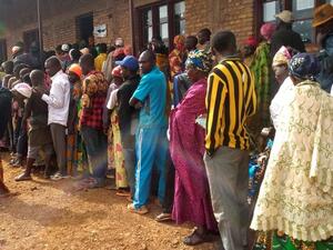 Burundi blocks social media platforms, Twitter, Whatsapp and Facebook, as the country votes in presidential, legislative and communal elections (Twitter)