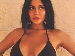 Kylie Jenner  (Twitter)