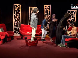 The Arab Shoe Weapon! Iraqi Prank Show Ends up by the Guest Woman Hitting the Crew (Video)