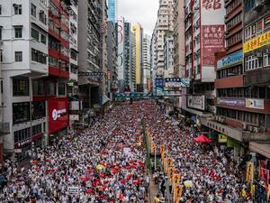 بريطانيا تبدي استعدادها لمنح الجنسية لقرابة 3 ملايين مقيم في هونغ كونغ