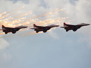 Three MiG-29 Swifts aerobatic team. (Shutterstock/ File Photo)