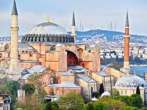 Hagia Sophia (Shutterstock)	