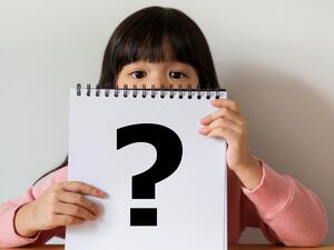 مكن أن تشرح له الطريقة العلمية للإنجاب، بصورة مبسطة وباستخدام المصطلحات العلمية الصحيحة