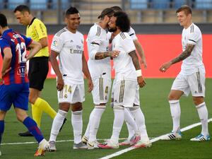 لاعبو ريال مدريد يحتفلون بهدف مارسيلو