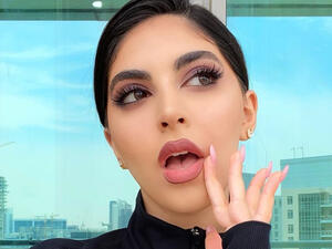 Dangerous Woman! Saudi Fashionista Shouq Posts Bathtub Footage Inspired by Ariana Grande