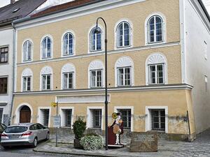 Hitler's house (Twitter)