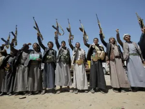 Saudi Arabia says it intercepted a ballistic missile fired by Houthis  (Twitter)