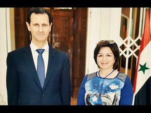 الفنانة إلهام شاهين خلال لقائها الرئيس بشار الأسد