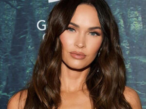 Fans rushed to point out that she had been over-sexualized by adults in the film industry at a young age, and was then criticized for it