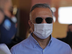 سيطلب الكاظمي من المرشد الإيراني وضع حدٍ للميليشيات في العراق