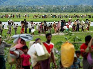 اللجنة رفضت أكثر من مائة مرشح محتمل، معظمهم من المسلمين، على أساس الجنسية