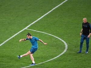 المدرب زين الدين زيدان وغاريث بايل