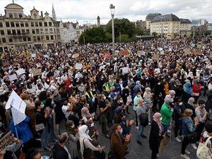 Belgian protest for headscarf rights  (Twitter)