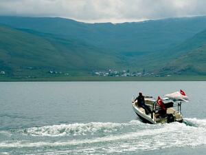 Nobel laureate Erik Jeppesen and Turkish scientists join forces to study impact of global warming on lakes (Twitter)