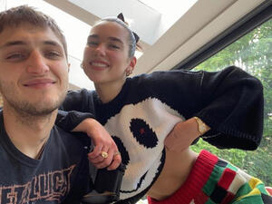 The couple were self-quarantining together in an Airbnb in London, 