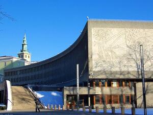 Oslo building with murals by Pablo Picasso (Twitter)