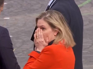 الوزيرة، أنييس بانييه رانشر، البالغة من العمر 46 عاما