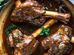 أطباق العيد: موزات الغنم بالصلصة