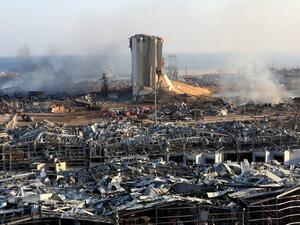 A view shows the aftermath of yesterday's blast at the port of Lebanon's capital Beirut, on August 5, 2020. Rescuers worked through the night after two enormous explosions ripped through Beirut's port, killing at least 78 people and injuring thousands, as they wrecked buildings across the Lebanese capital. Anwar AMRO / AFP